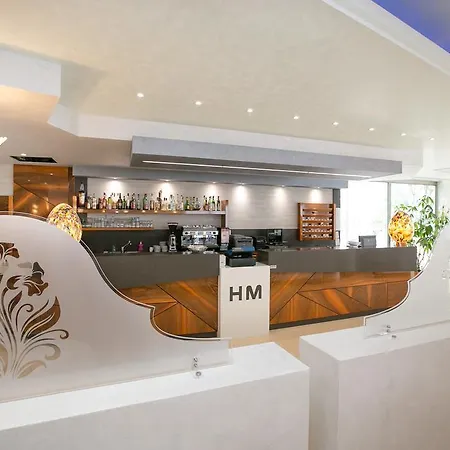 Hotel Metropol מלון 3*