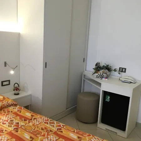 فندق Hotel Metropol 3*