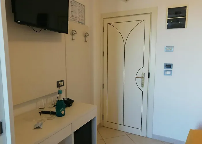 Hotel Metropol Ξενοδοχείο 3*